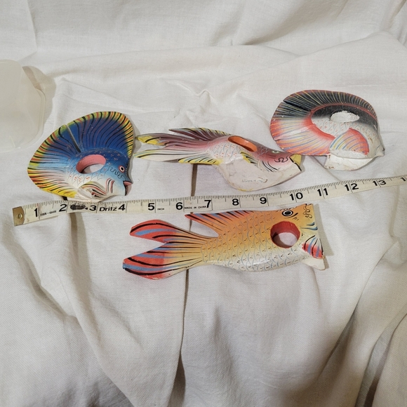 Set of 4 Wooden Hand-painted Fish Napkin Rings Made In Indonesia - Picture 5 of 7